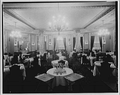 Dining room in Raleigh Hotel