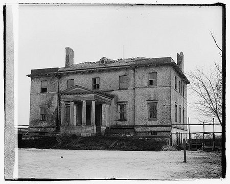 Van Ness House between 1900 and 1908