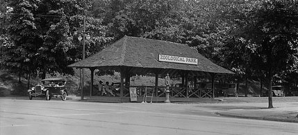 National Zoo entrance 1926