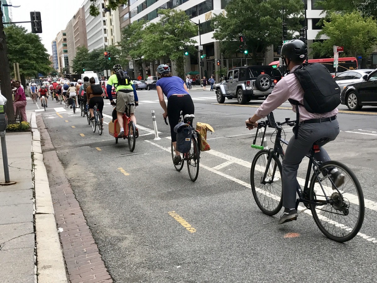 DC is debating a plan that would pay you to walk or bike to work